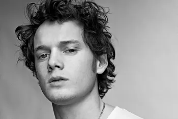 Anton Yelchin (24 Tahun)